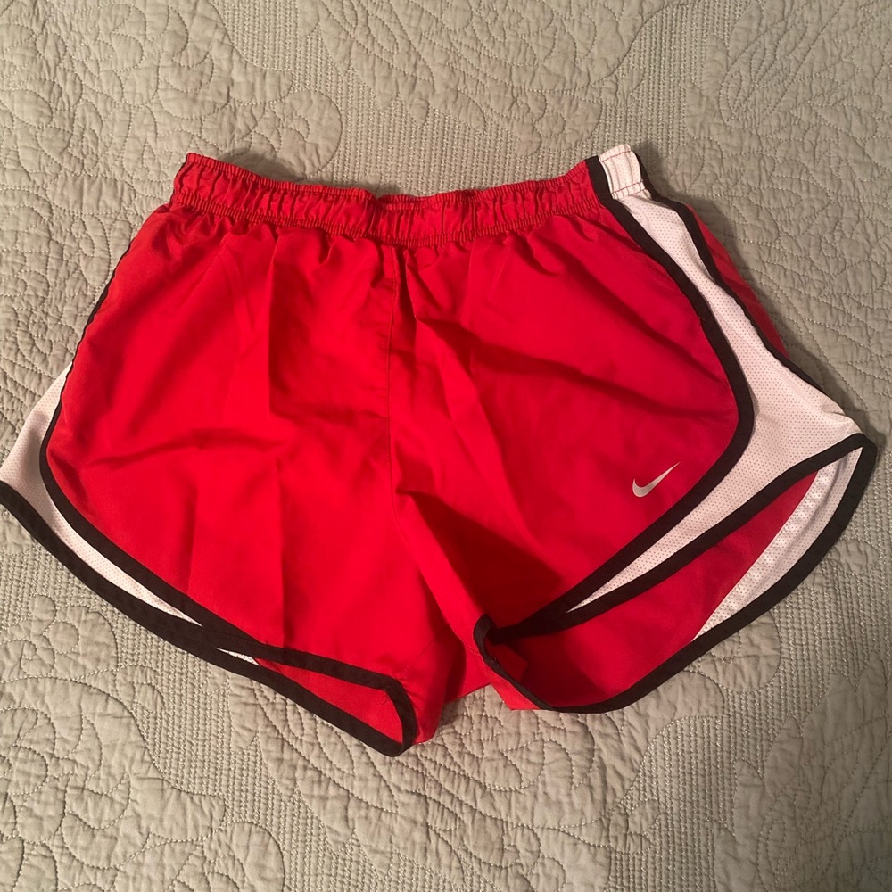 Nike Women’s Dri-FIT Tempo Running Shorts